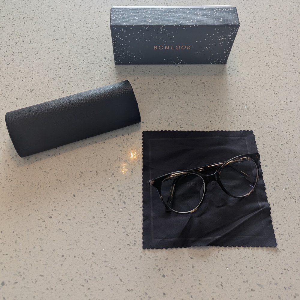 BonLook Black Eyeglasses with Case